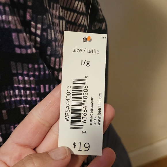 Joe Fresh 4 piece track suit - Picture 2 of 10